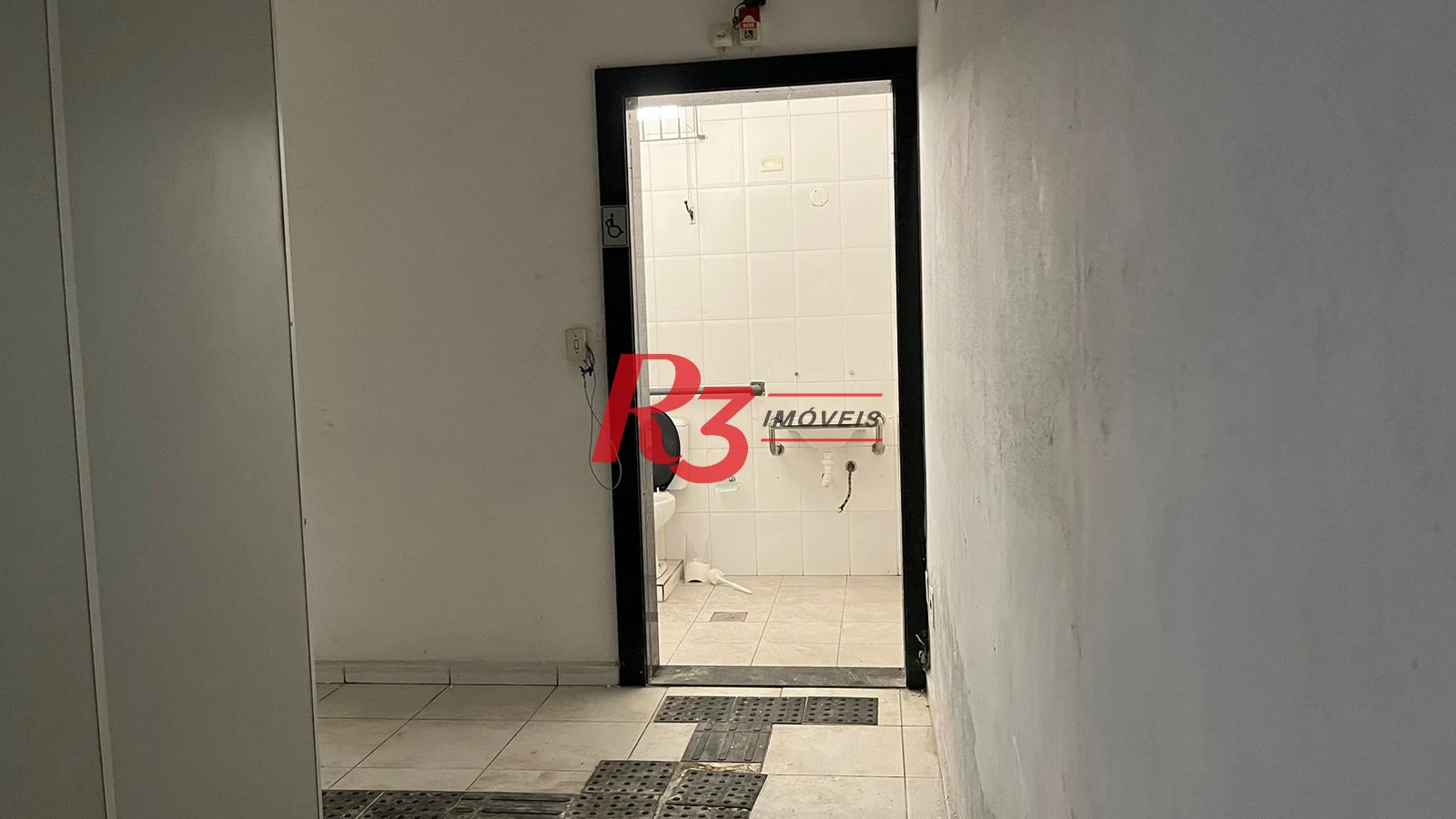 Loja para alugar, 700 m² por R$ 19.990,02/mês - Encruzilhada - Santos/SP
