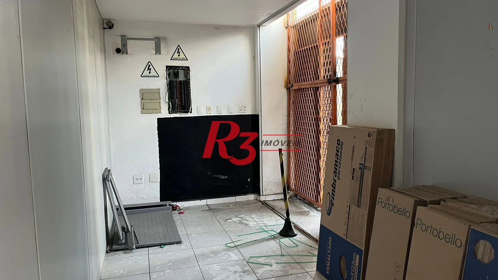 Loja para alugar, 700 m² por R$ 19.990,02/mês - Encruzilhada - Santos/SP