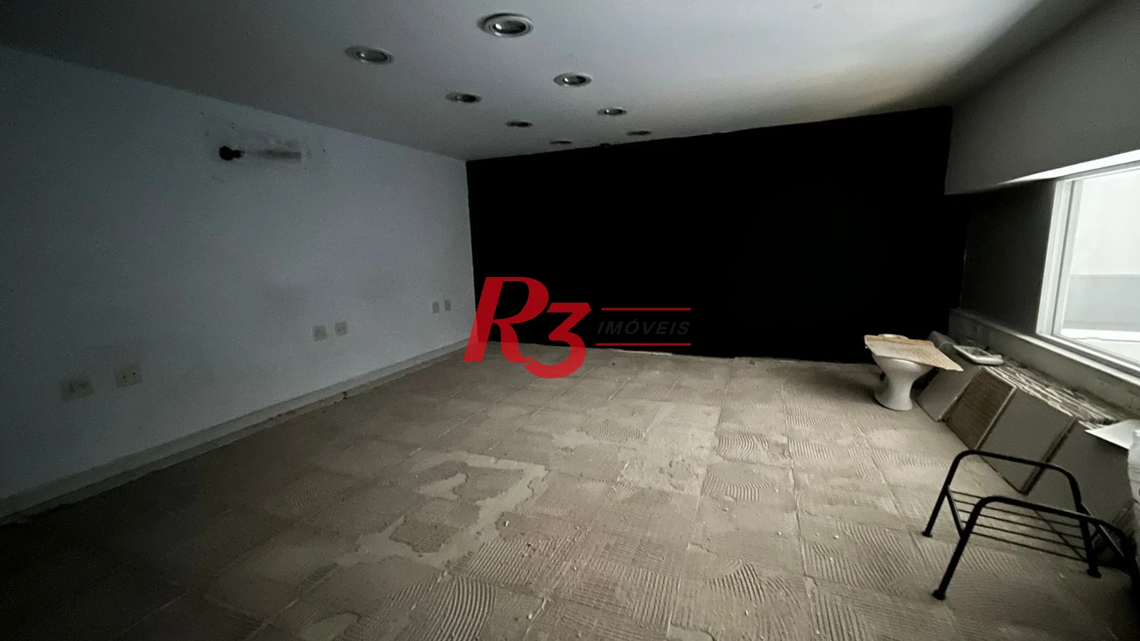 Loja para alugar, 700 m² por R$ 19.990,02/mês - Encruzilhada - Santos/SP