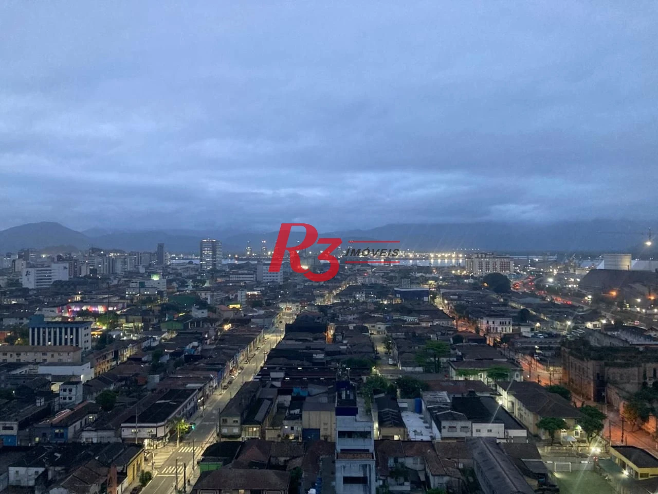 Sala à venda, 43 m² por R$ 350.000,00 - Vila Matias - Santos/SP