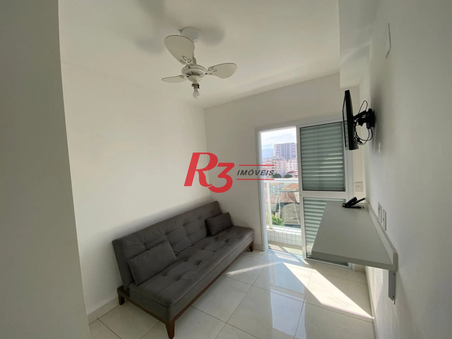 Apartamento com 2 dormitórios à venda, 72 m² por R$ 855.000,00 - Embaré - Santos/SP