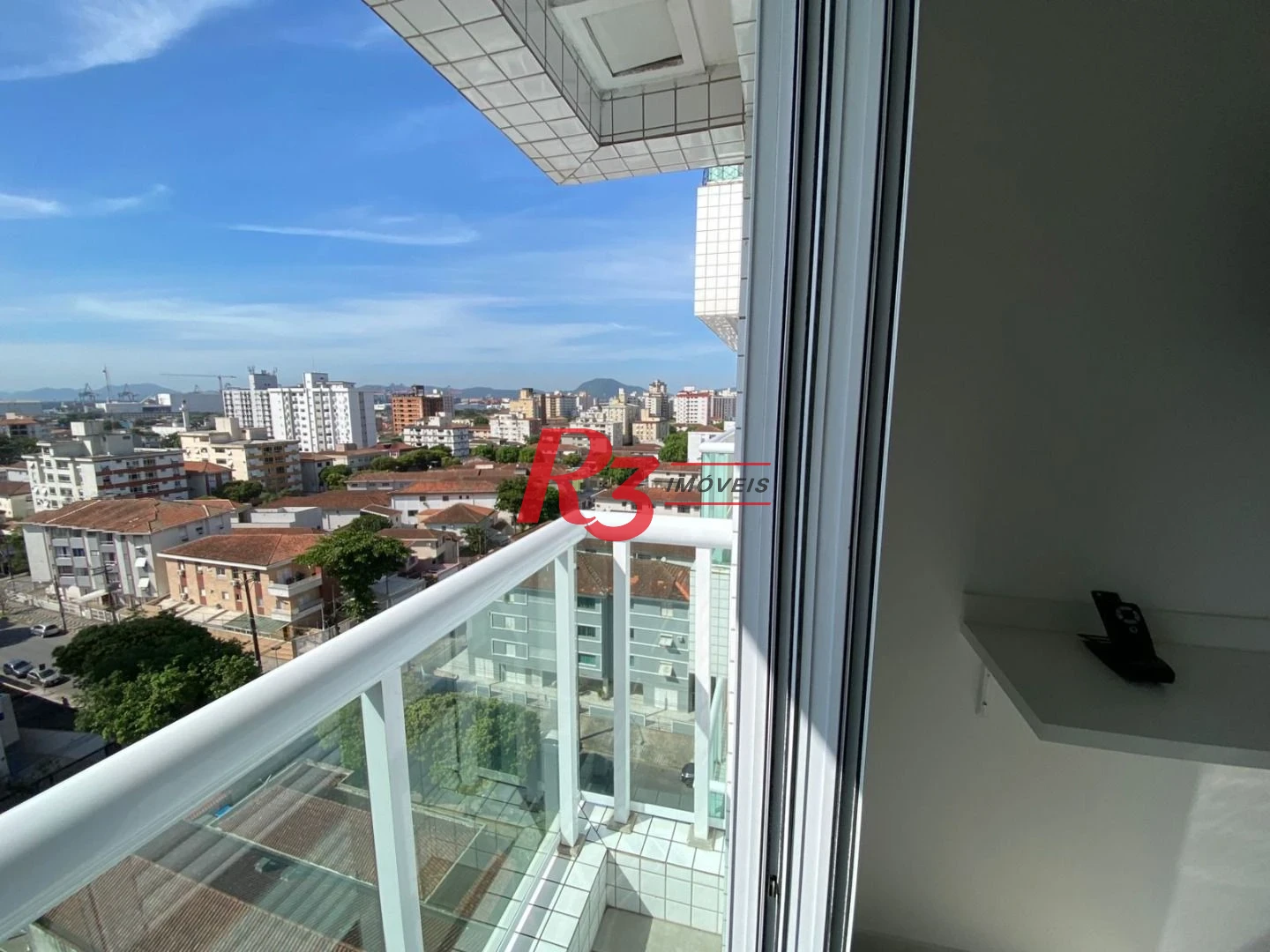 Apartamento com 2 dormitórios à venda, 72 m² por R$ 855.000,00 - Embaré - Santos/SP