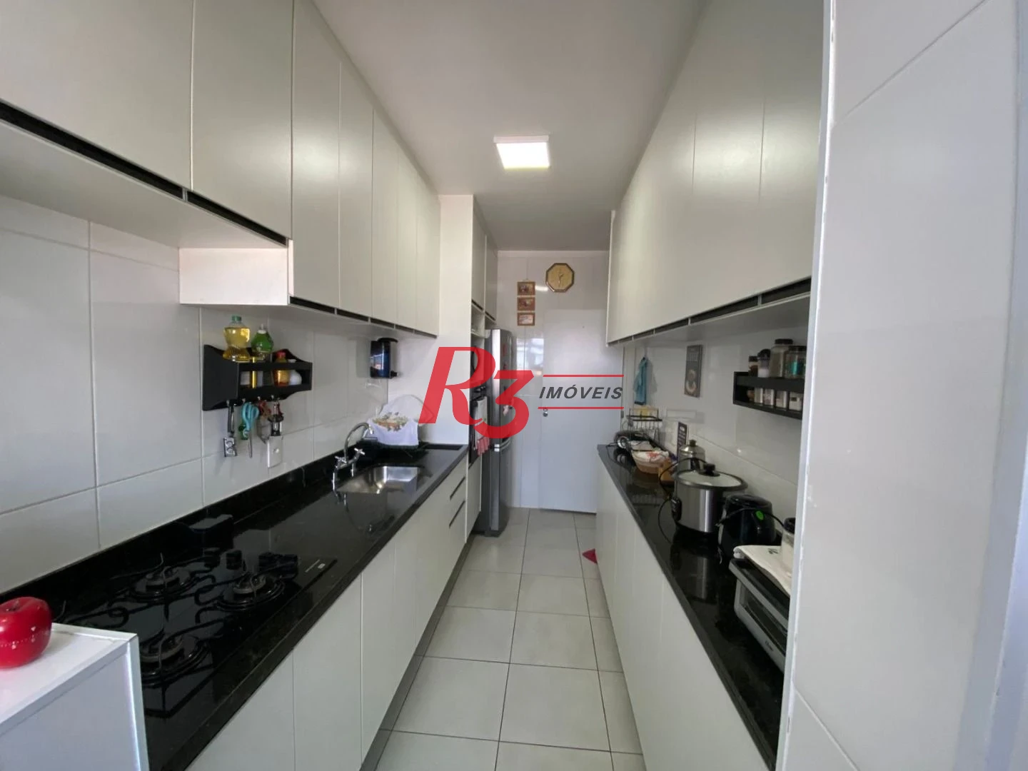 Apartamento com 2 dormitórios à venda, 72 m² por R$ 855.000,00 - Embaré - Santos/SP