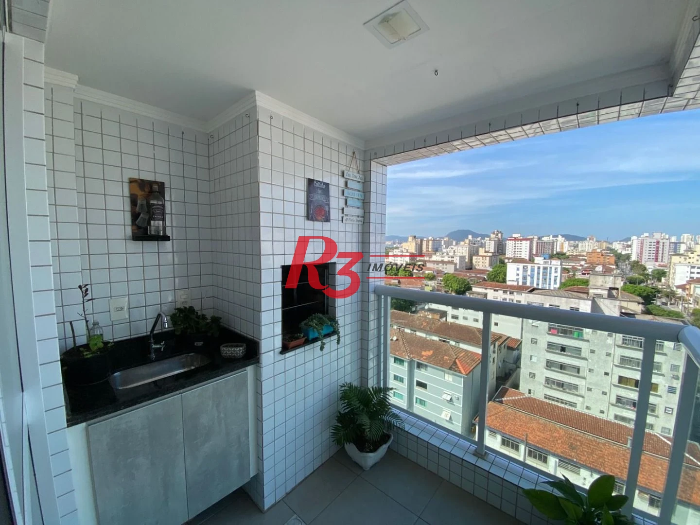 Apartamento com 2 dormitórios à venda, 72 m² por R$ 855.000,00 - Embaré - Santos/SP