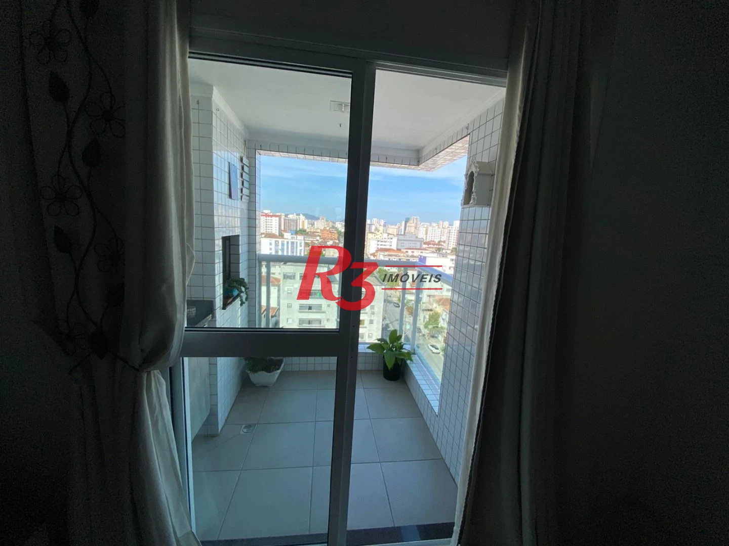 Apartamento com 2 dormitórios à venda, 72 m² por R$ 855.000,00 - Embaré - Santos/SP