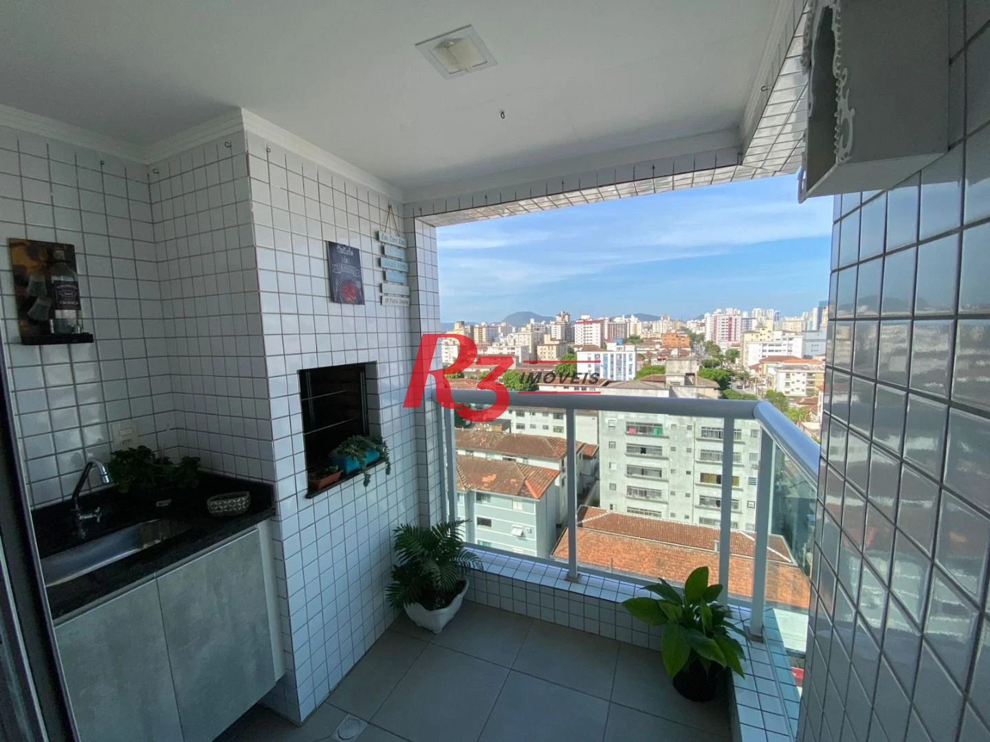 Apartamento com 2 dormitórios à venda, 72 m² por R$ 855.000,00 - Embaré - Santos/SP