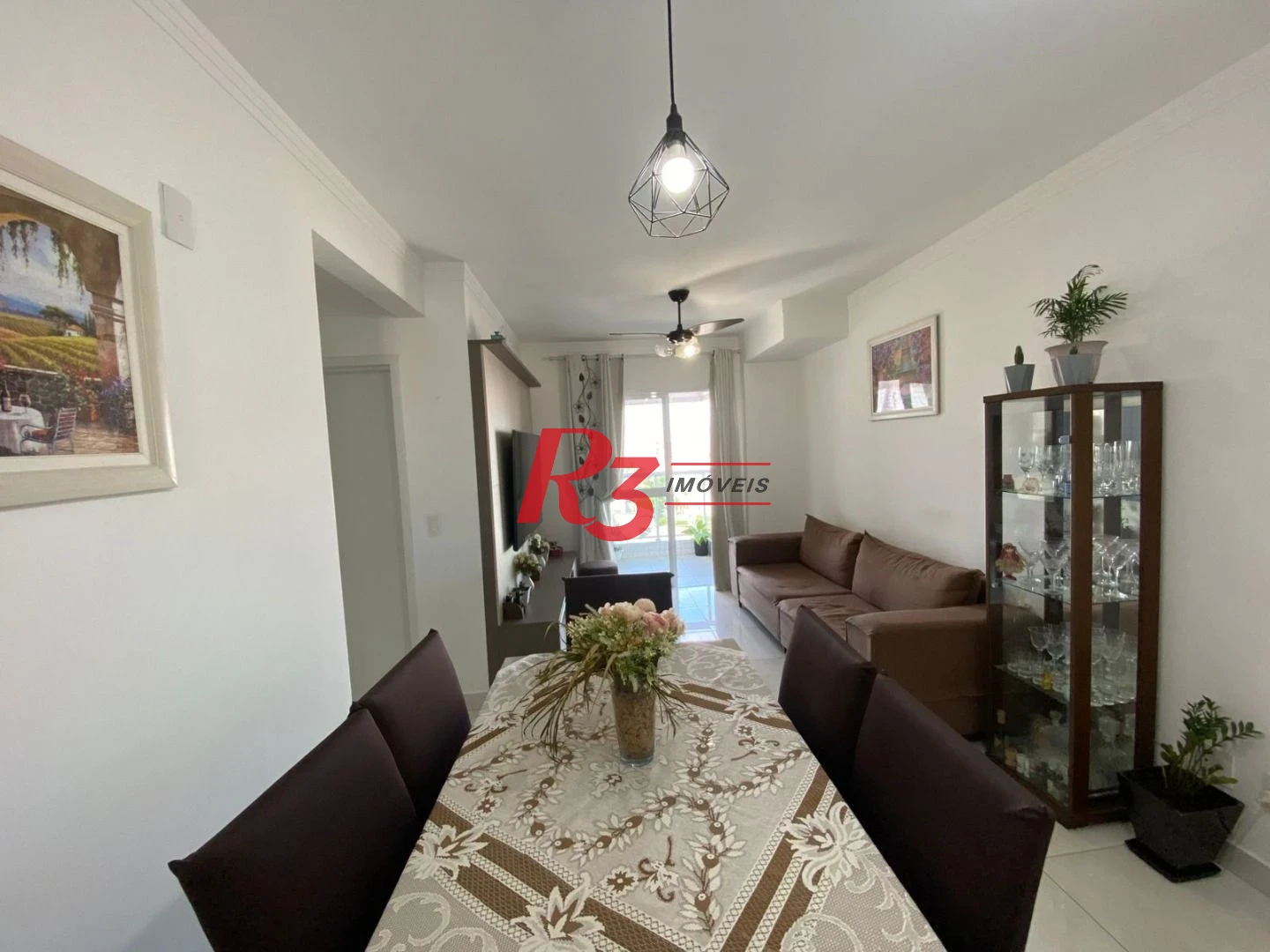 Apartamento com 2 dormitórios à venda, 72 m² por R$ 855.000,00 - Embaré - Santos/SP