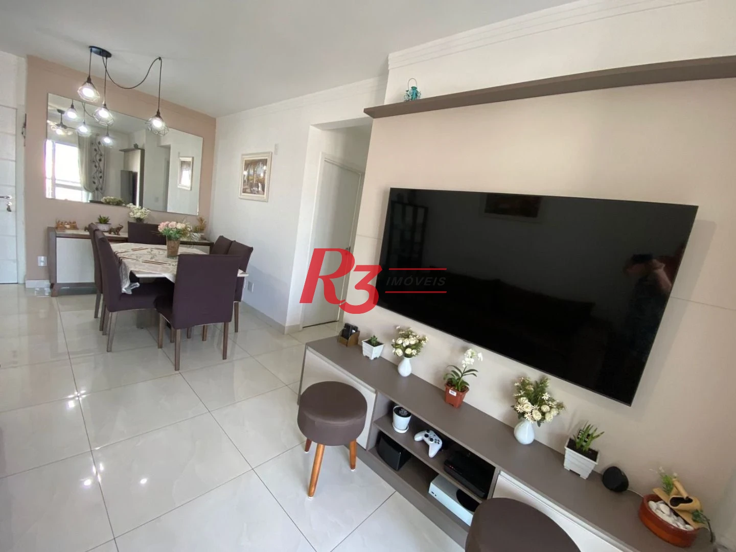 Apartamento com 2 dormitórios à venda, 72 m² por R$ 855.000,00 - Embaré - Santos/SP