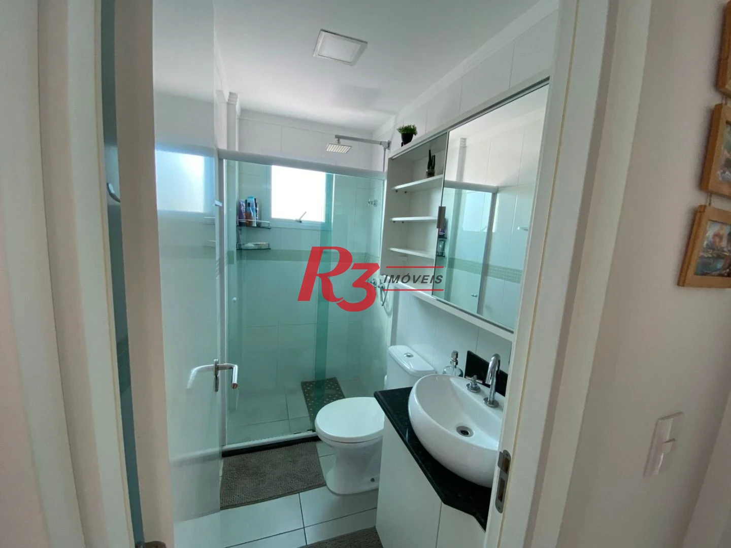 Apartamento com 2 dormitórios à venda, 72 m² por R$ 855.000,00 - Embaré - Santos/SP