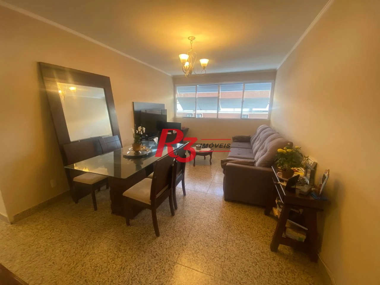 Apartamento com 2 dormitórios à venda, 98 m² por R$ 555.000,00 - Gonzaga - Santos/SP
