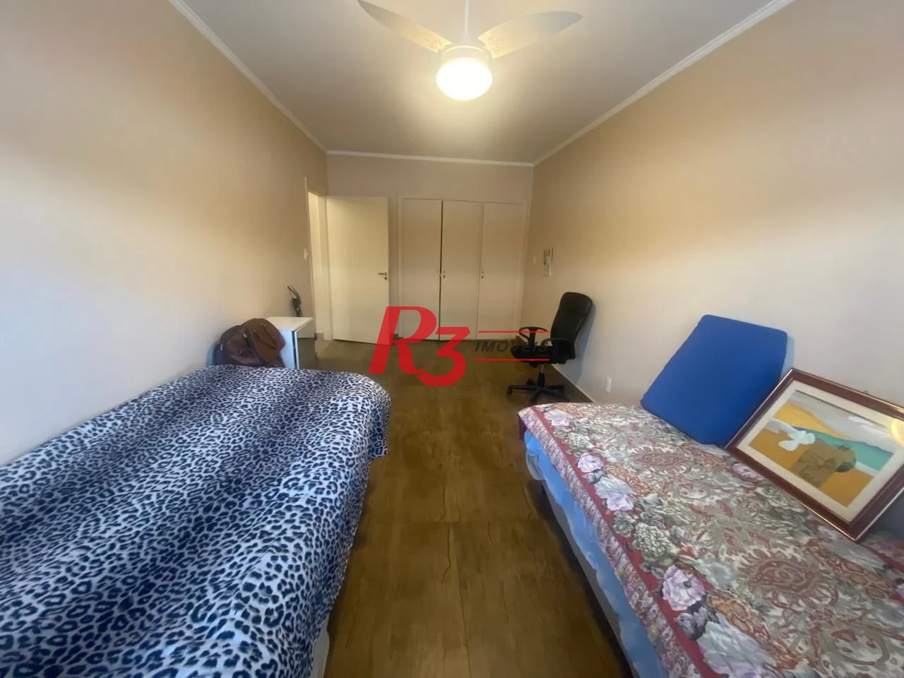 Apartamento com 2 dormitórios à venda, 98 m² por R$ 555.000,00 - Gonzaga - Santos/SP
