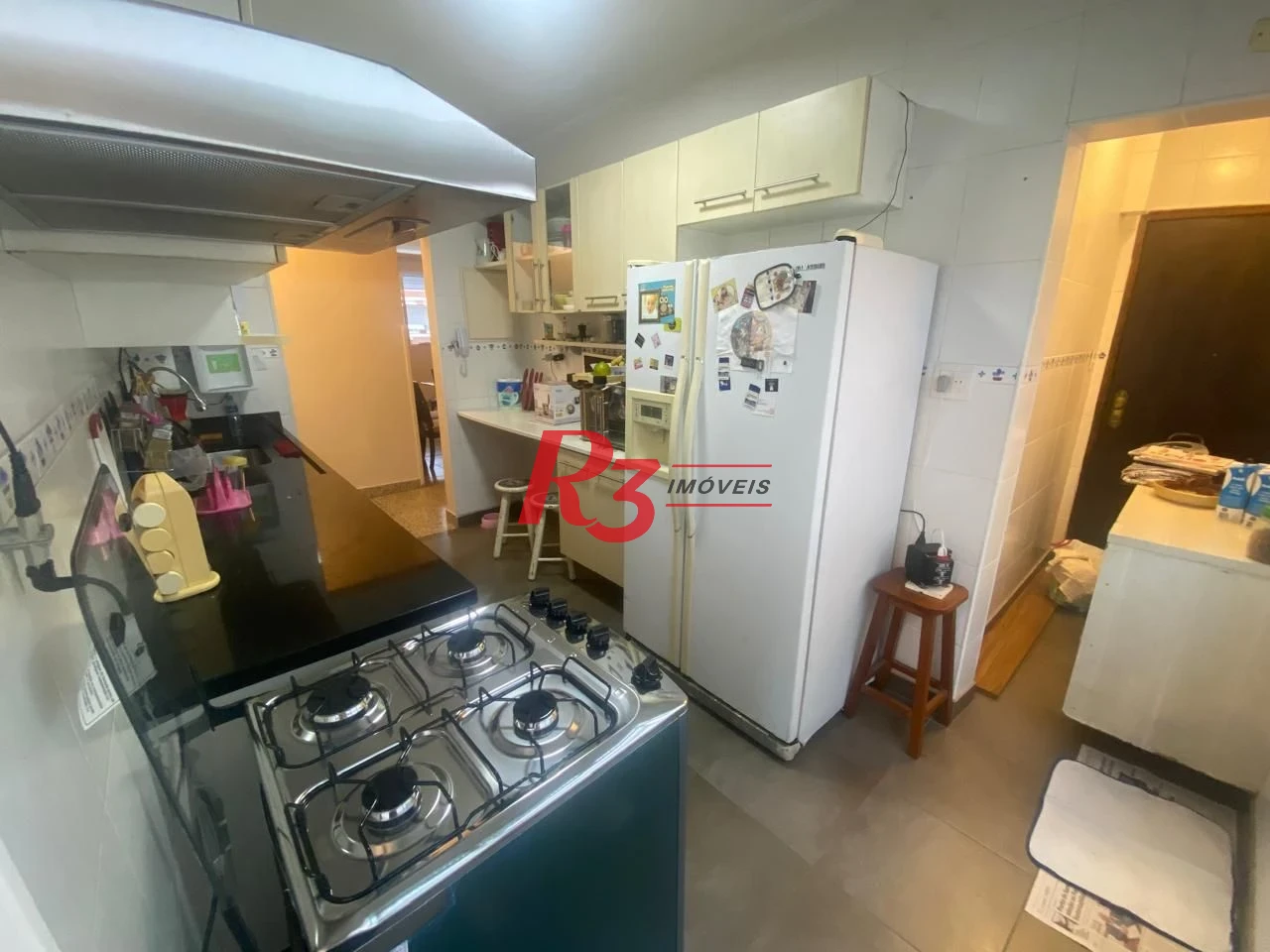 Apartamento com 2 dormitórios à venda, 98 m² por R$ 555.000,00 - Gonzaga - Santos/SP