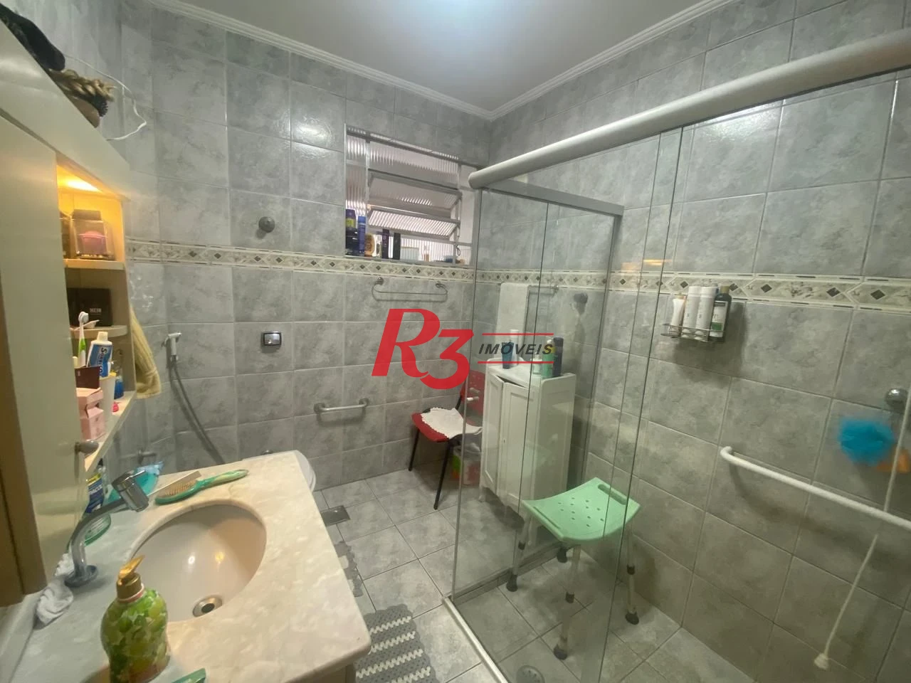 Apartamento com 2 dormitórios à venda, 98 m² por R$ 555.000,00 - Gonzaga - Santos/SP