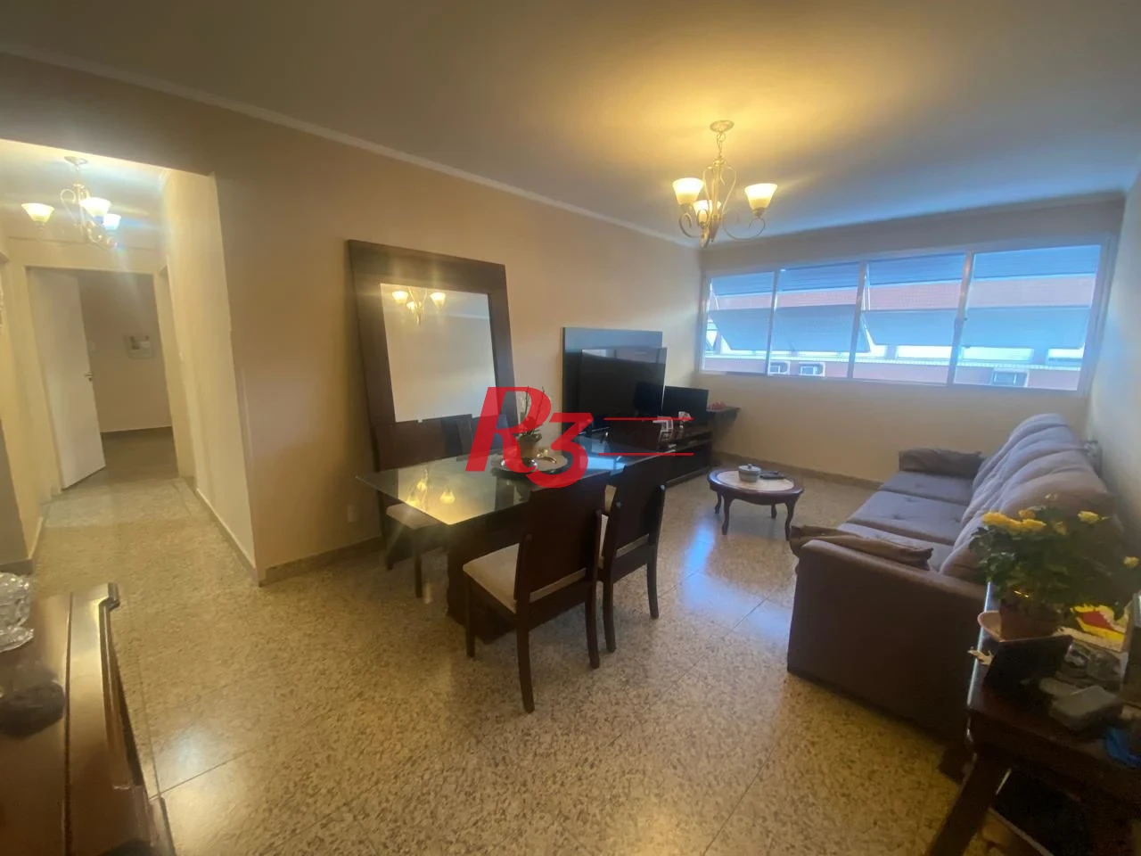 Apartamento com 2 dormitórios à venda, 98 m² por R$ 555.000,00 - Gonzaga - Santos/SP