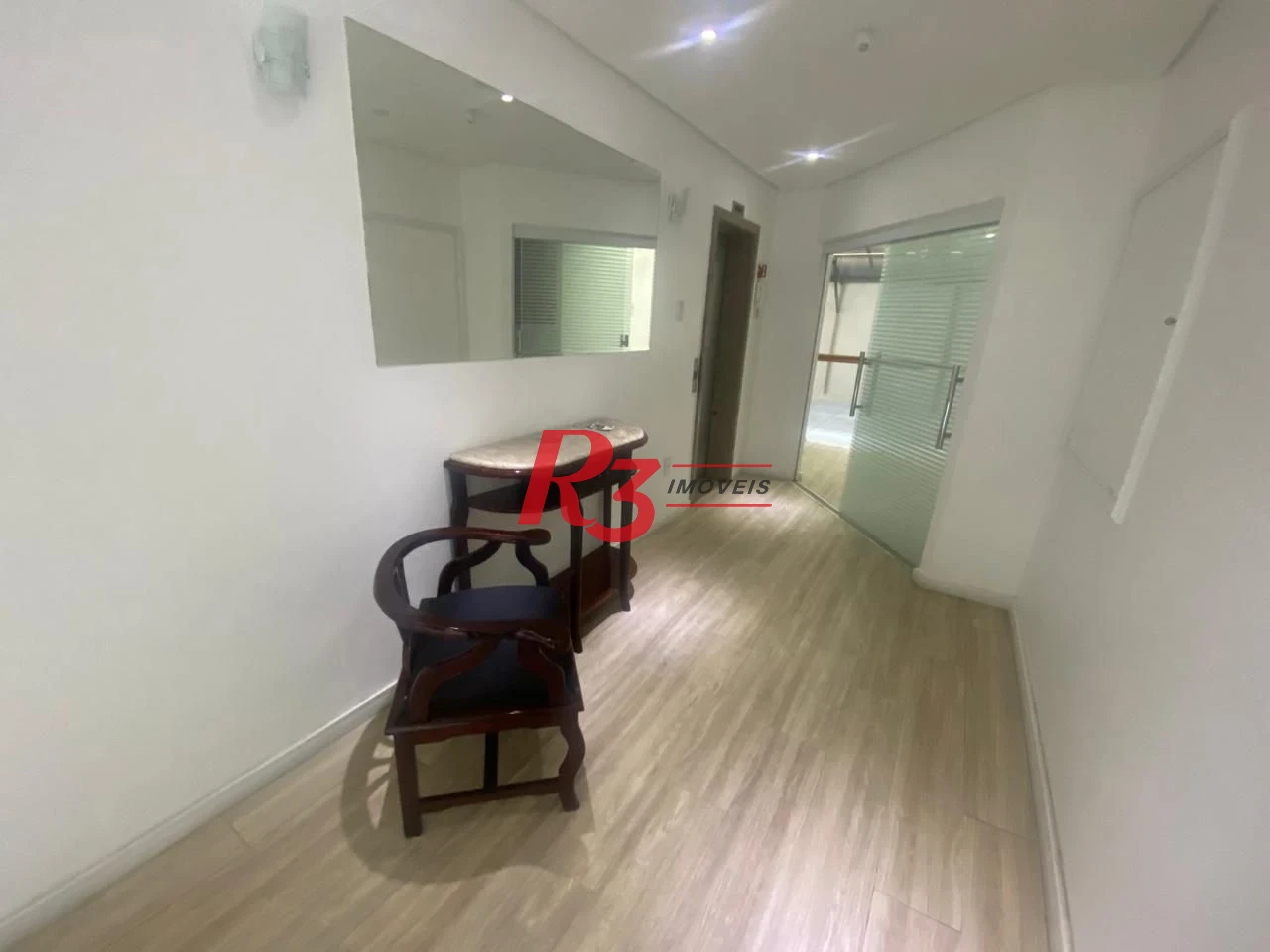 Apartamento com 2 dormitórios à venda, 98 m² por R$ 555.000,00 - Gonzaga - Santos/SP