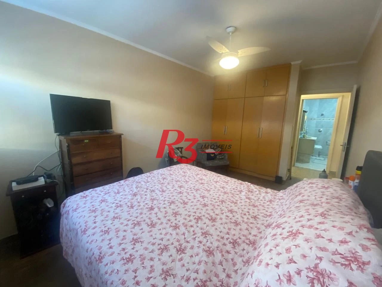 Apartamento com 2 dormitórios à venda, 98 m² por R$ 555.000,00 - Gonzaga - Santos/SP