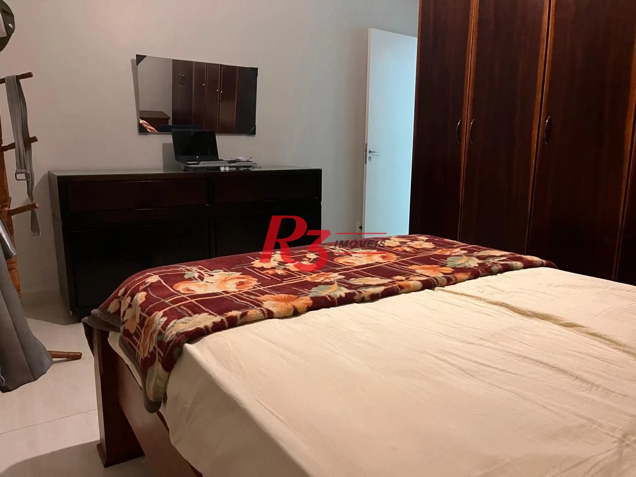 Apartamento com 3 dormitórios à venda, 117 m² por R$ 590.000,00 - Gonzaga - Santos/SP