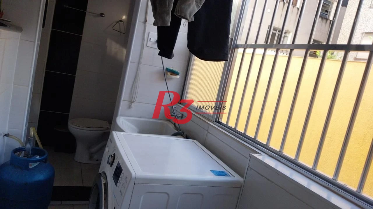 Apartamento com 3 dormitórios à venda, 117 m² por R$ 590.000,00 - Gonzaga - Santos/SP