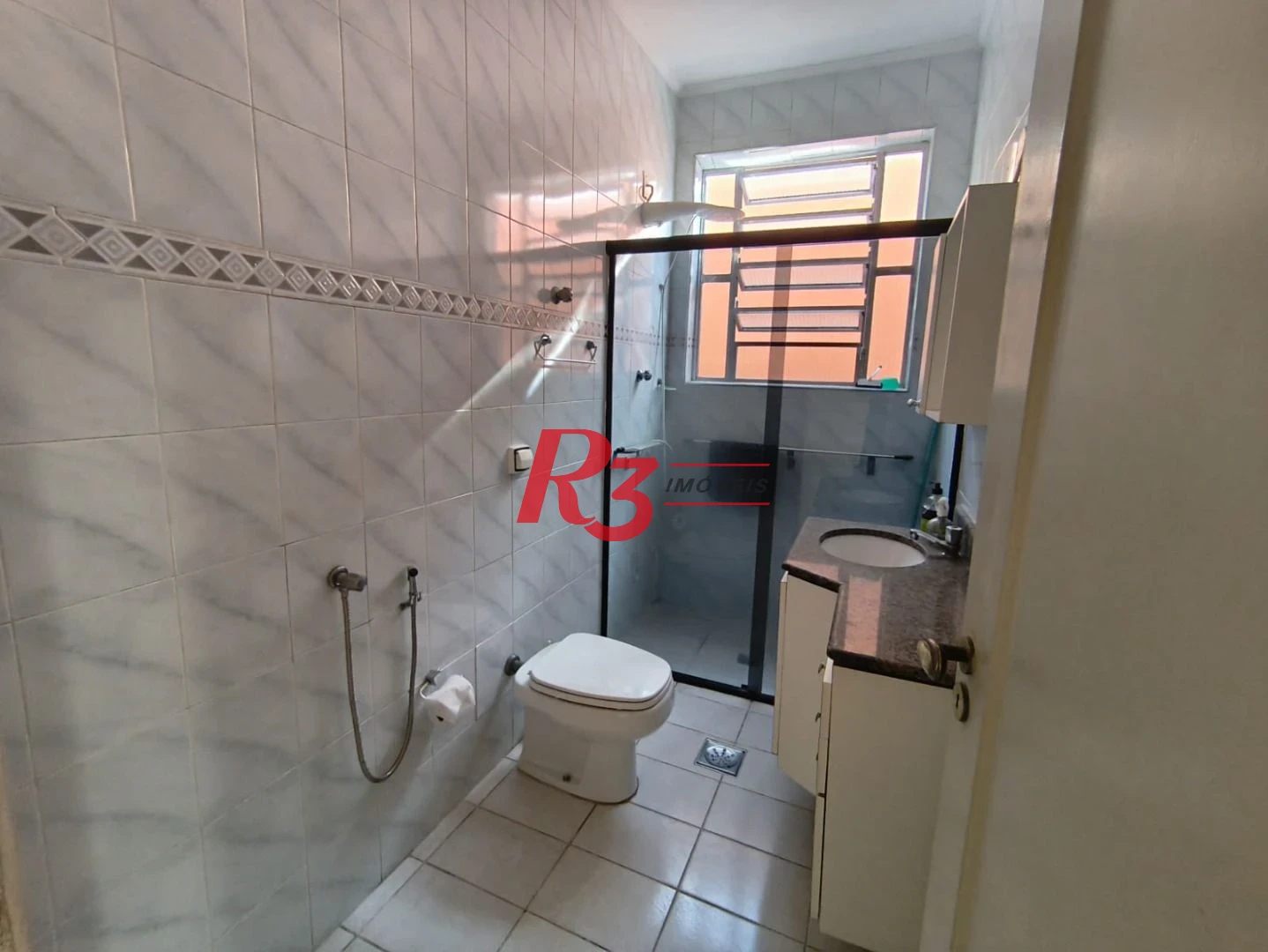Apartamento à venda, 65 m² por R$ 290.000,00 - Macuco - Santos/SP