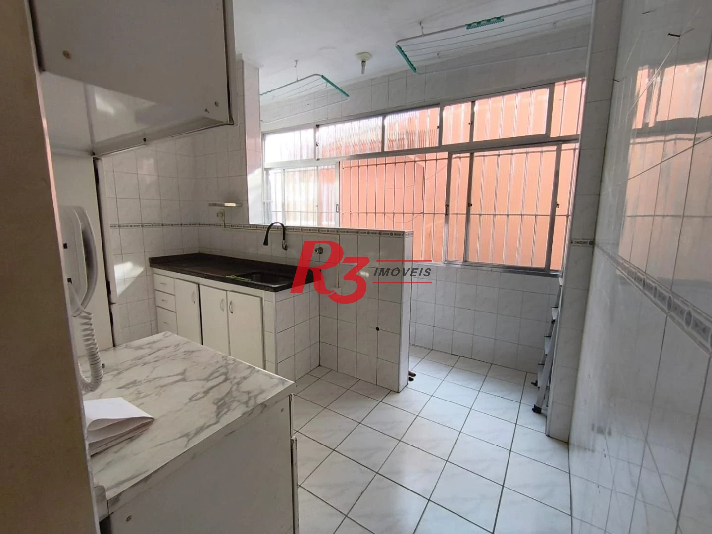 Apartamento à venda, 65 m² por R$ 290.000,00 - Macuco - Santos/SP