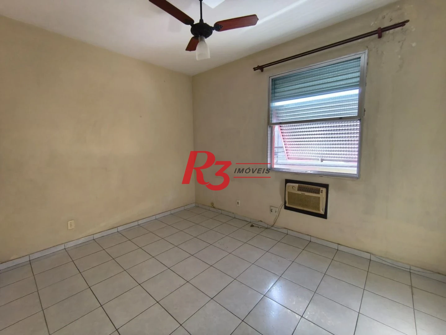 Apartamento à venda, 65 m² por R$ 290.000,00 - Macuco - Santos/SP