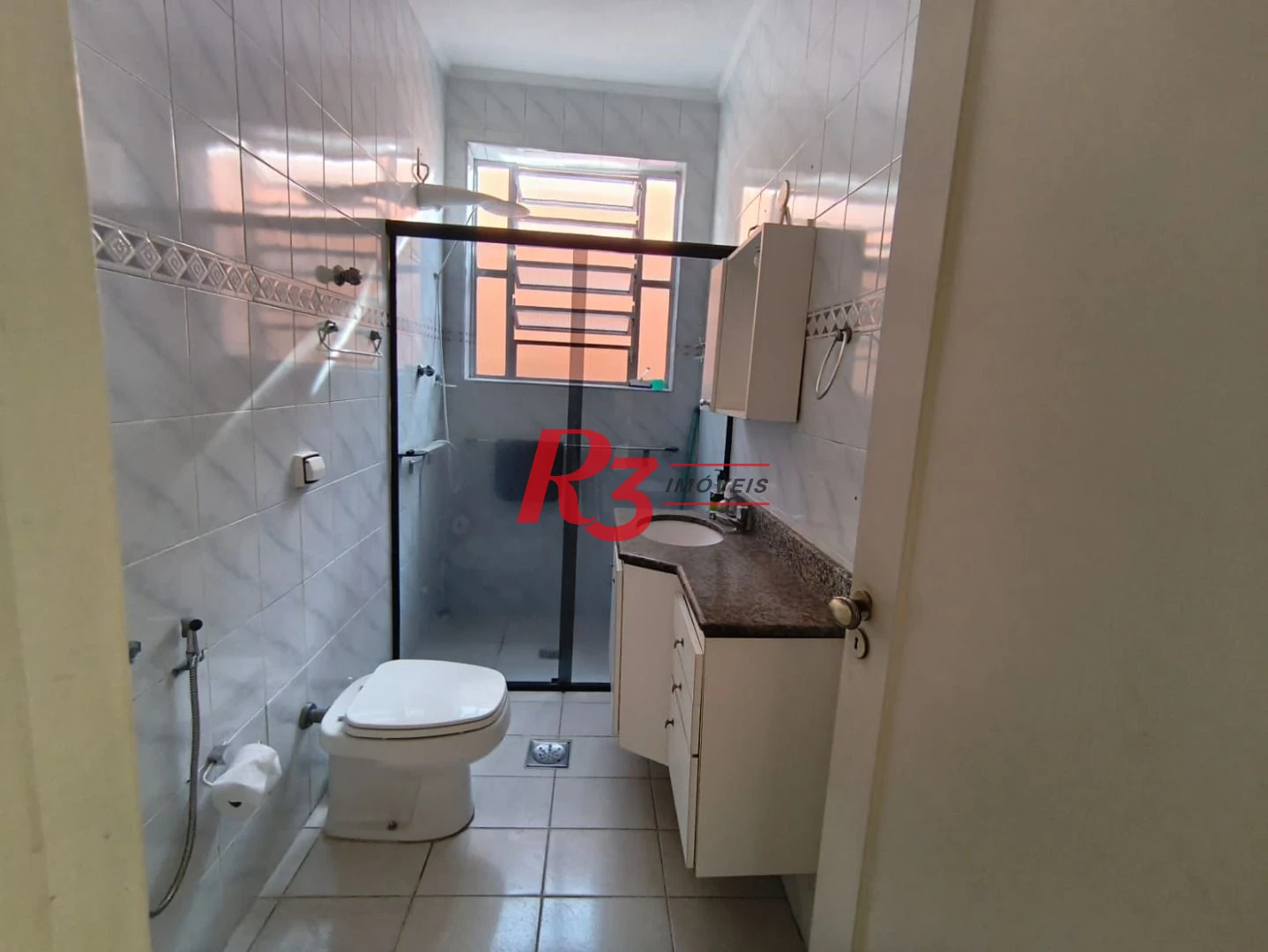 Apartamento à venda, 65 m² por R$ 290.000,00 - Macuco - Santos/SP