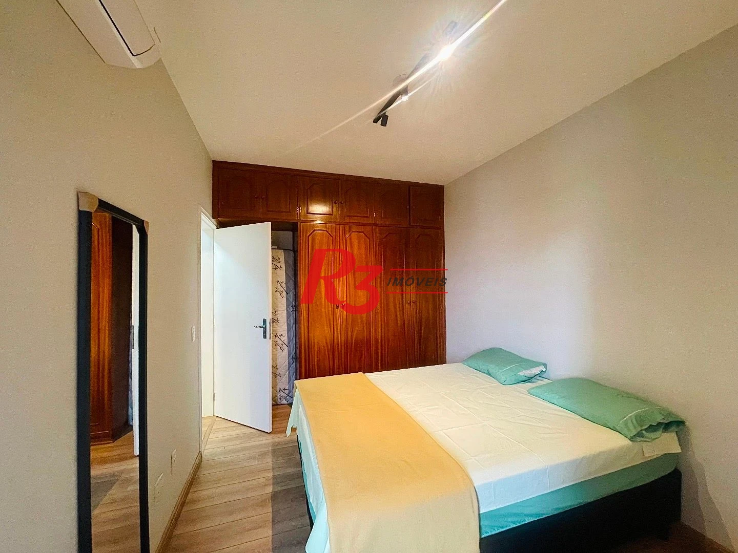 Apartamento para alugar, 51 m² por R$ 3.300,00/mês - Vila Matias - Santos/SP