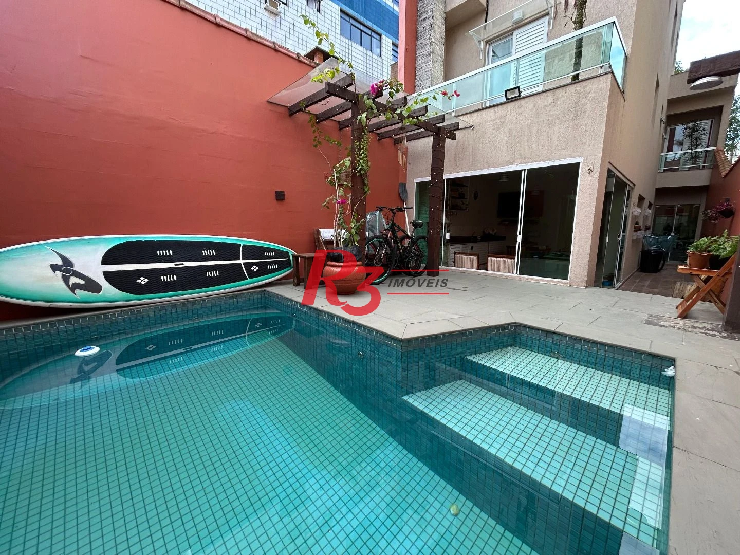 Sobrado à venda, 180 m² por R$ 1.500.000,00 - Aparecida - Santos/SP