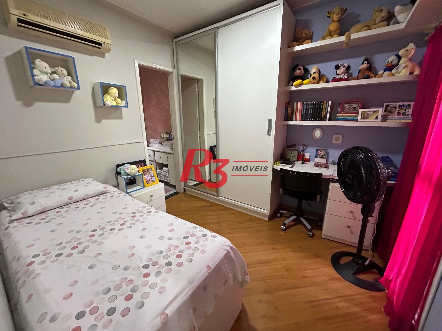 Sobrado à venda, 180 m² por R$ 1.500.000,00 - Aparecida - Santos/SP