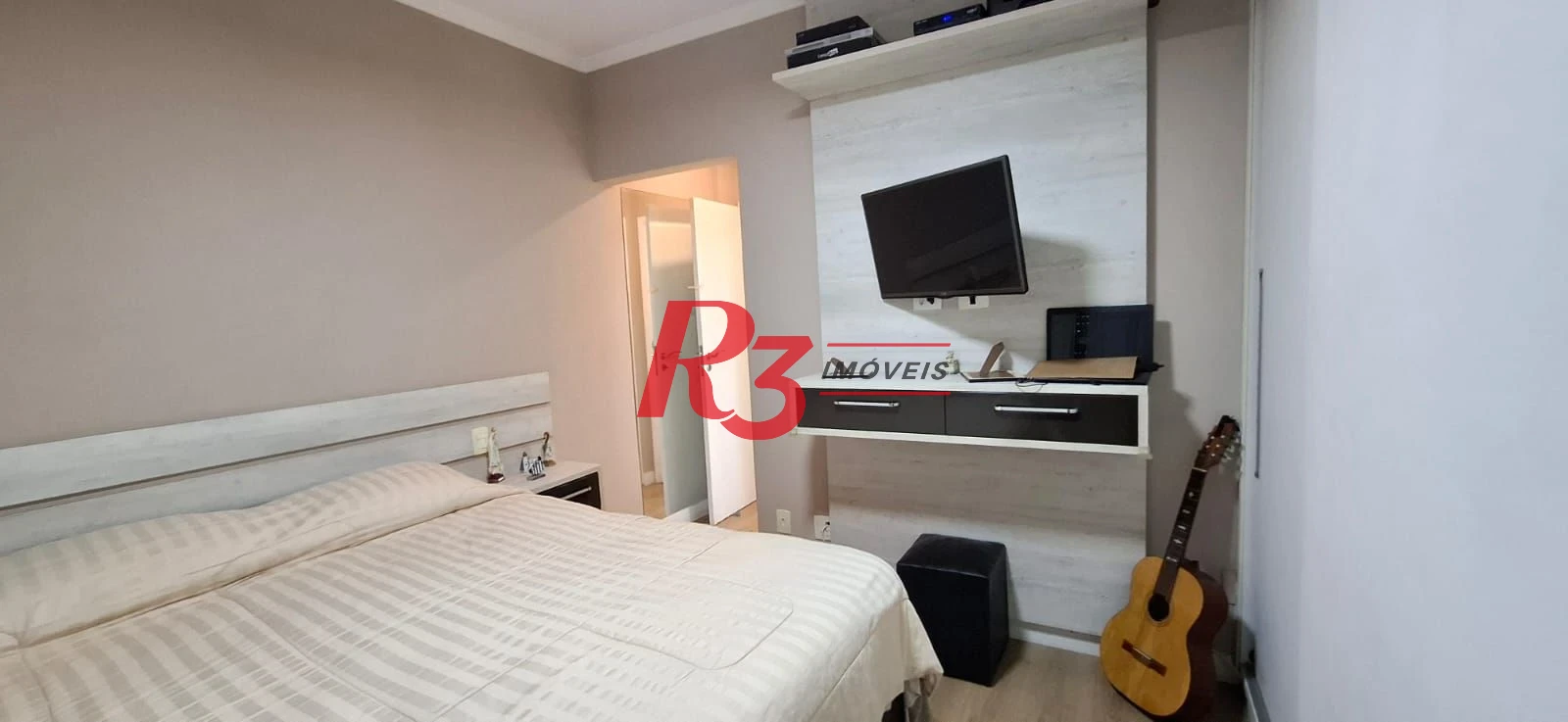 Apartamento com 2 dormitórios à venda, 104 m² por R$ 692.000,00 - Marapé - Santos/SP