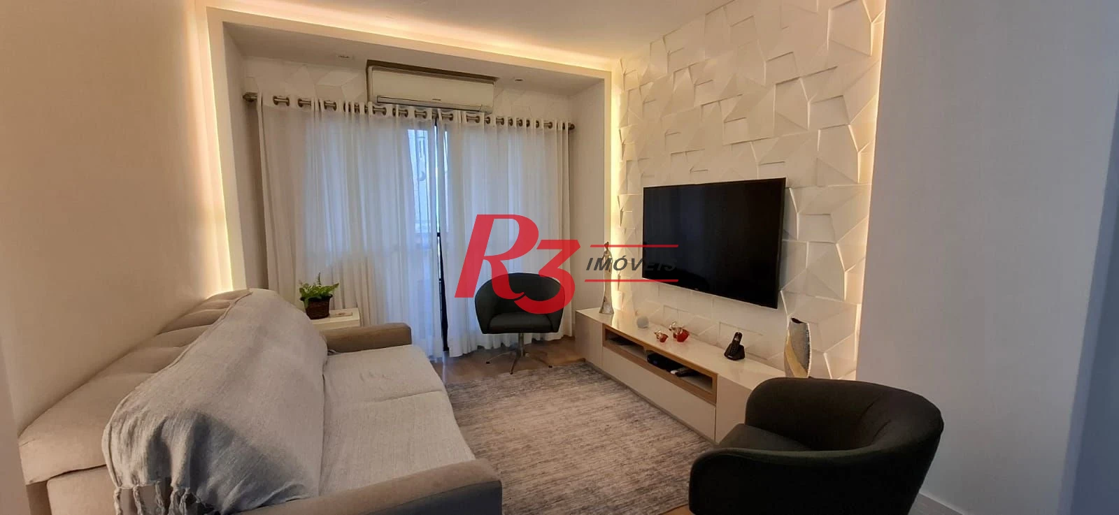 Apartamento com 2 dormitórios à venda, 104 m² por R$ 692.000,00 - Marapé - Santos/SP