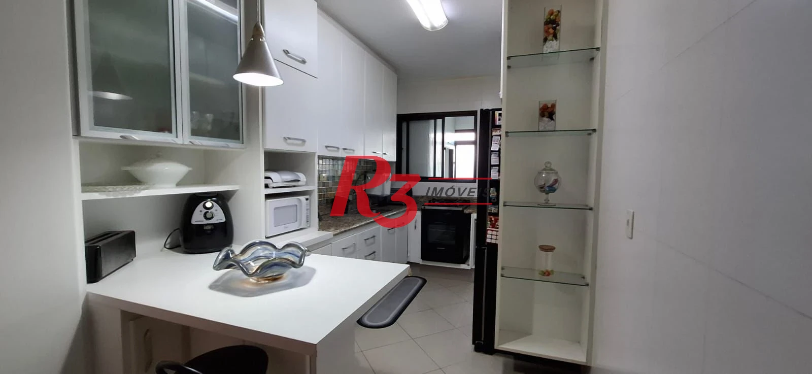 Apartamento com 2 dormitórios à venda, 104 m² por R$ 692.000,00 - Marapé - Santos/SP