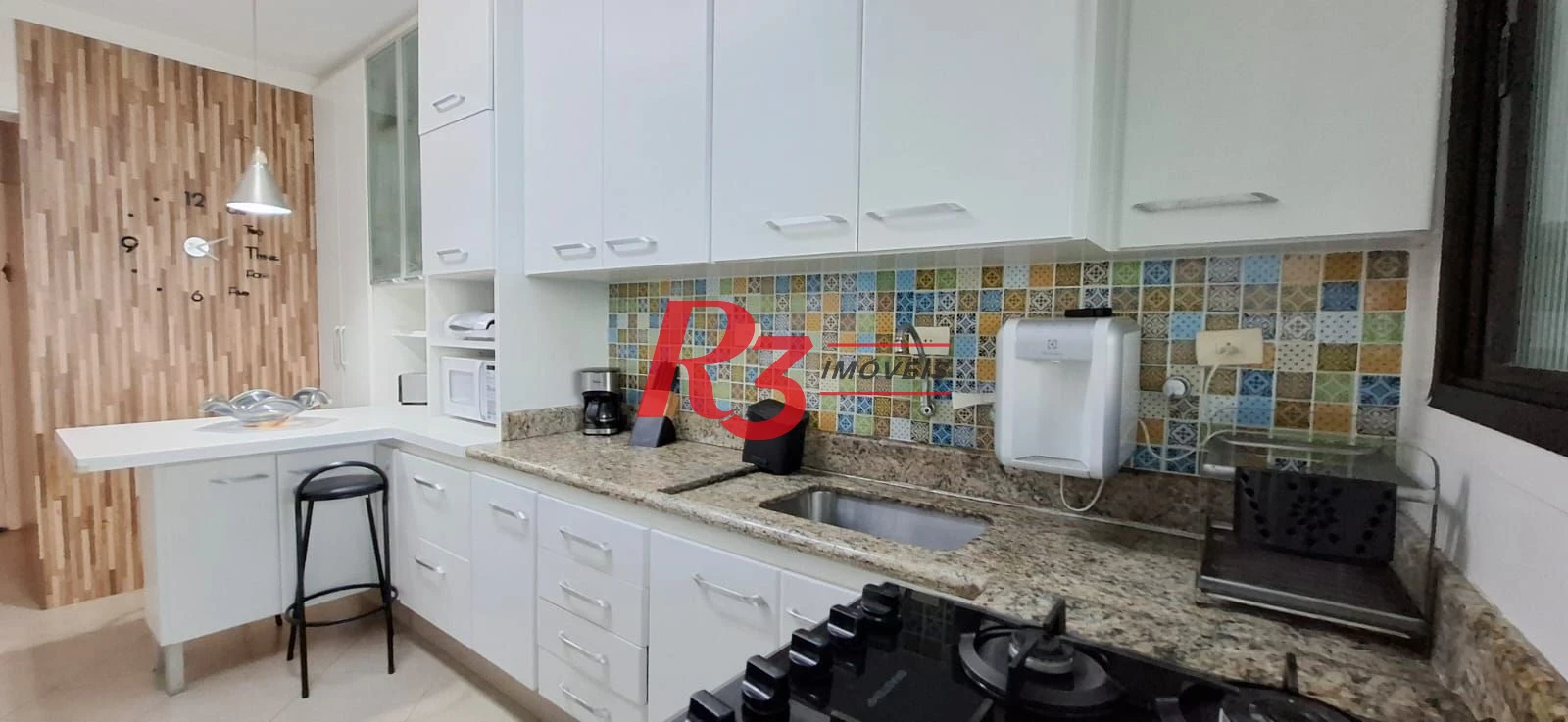 Apartamento com 2 dormitórios à venda, 104 m² por R$ 692.000,00 - Marapé - Santos/SP