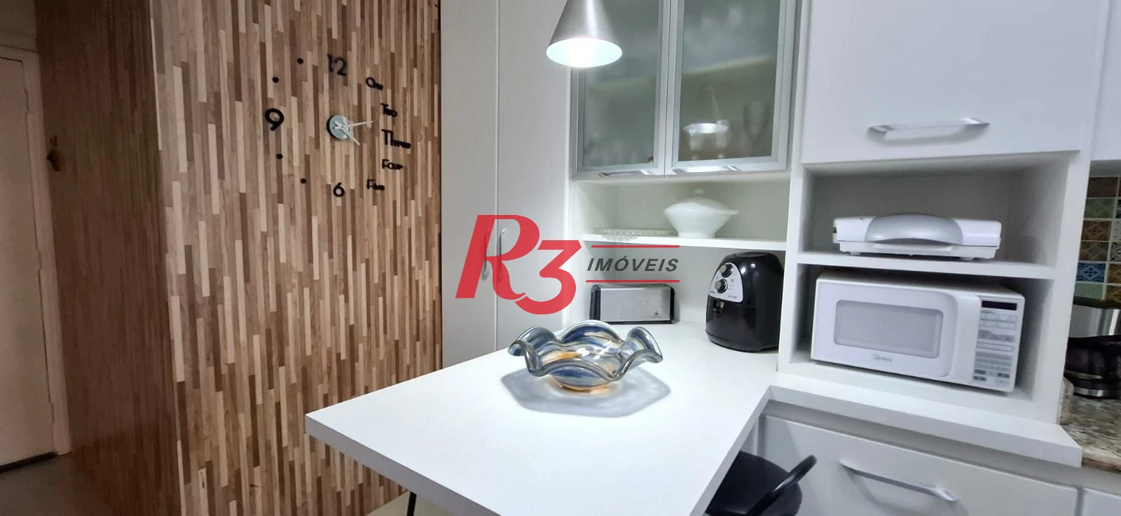 Apartamento com 2 dormitórios à venda, 104 m² por R$ 692.000,00 - Marapé - Santos/SP
