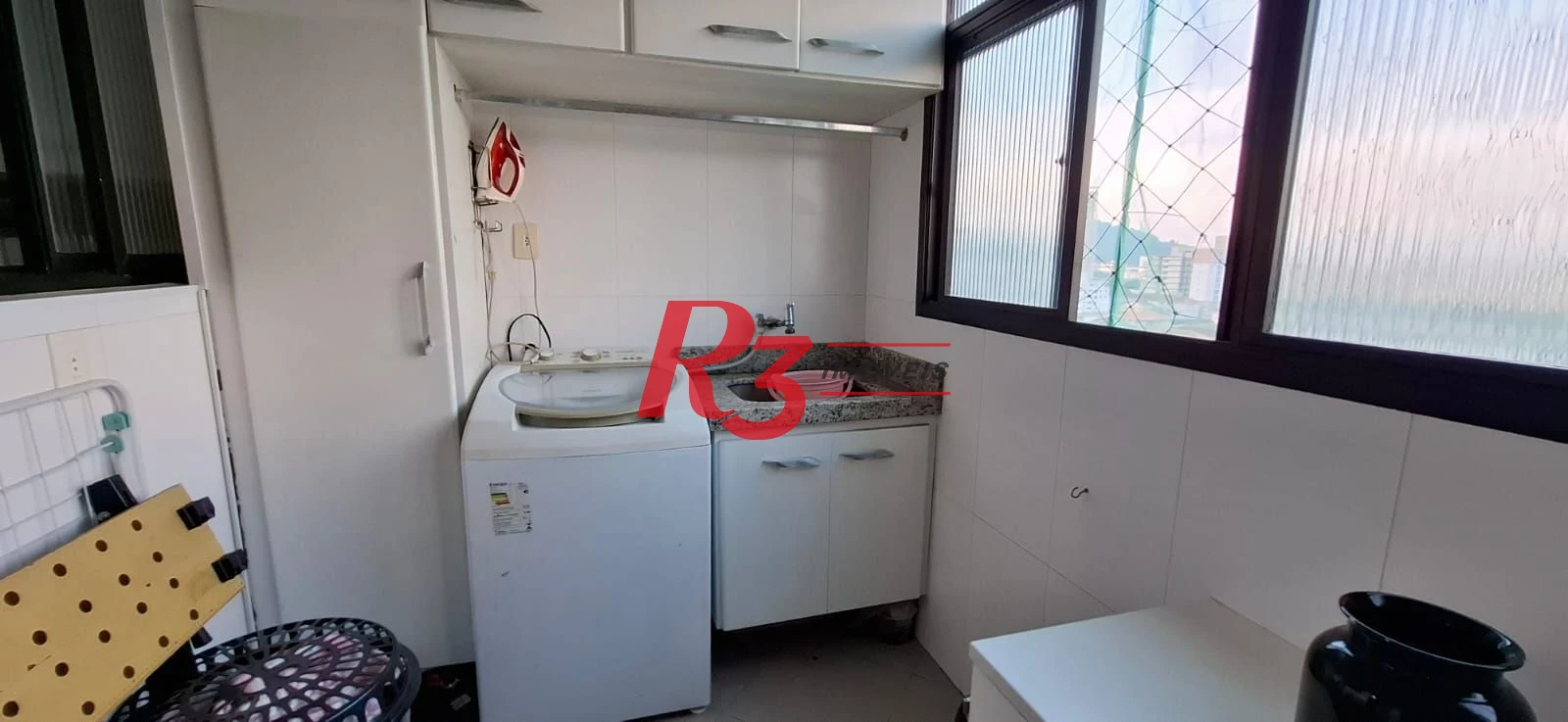 Apartamento com 2 dormitórios à venda, 104 m² por R$ 692.000,00 - Marapé - Santos/SP