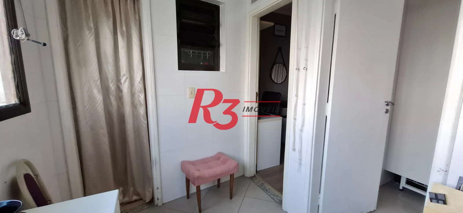 Apartamento com 2 dormitórios à venda, 104 m² por R$ 692.000,00 - Marapé - Santos/SP