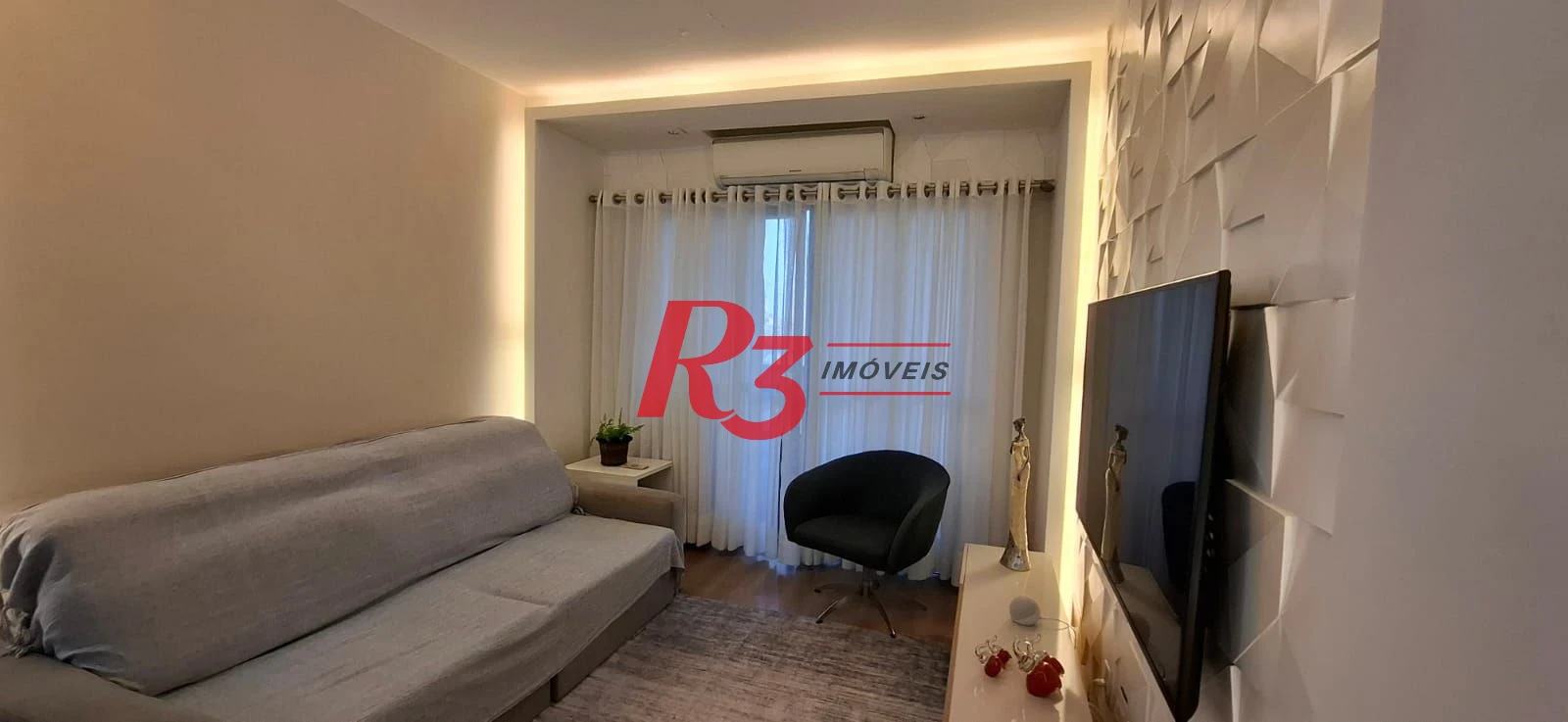 Apartamento com 2 dormitórios à venda, 104 m² por R$ 692.000,00 - Marapé - Santos/SP