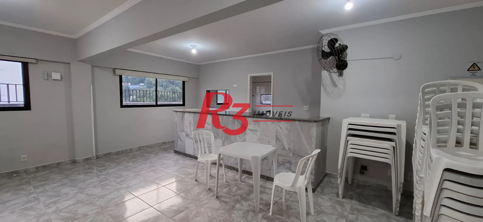 Apartamento com 2 dormitórios à venda, 104 m² por R$ 692.000,00 - Marapé - Santos/SP