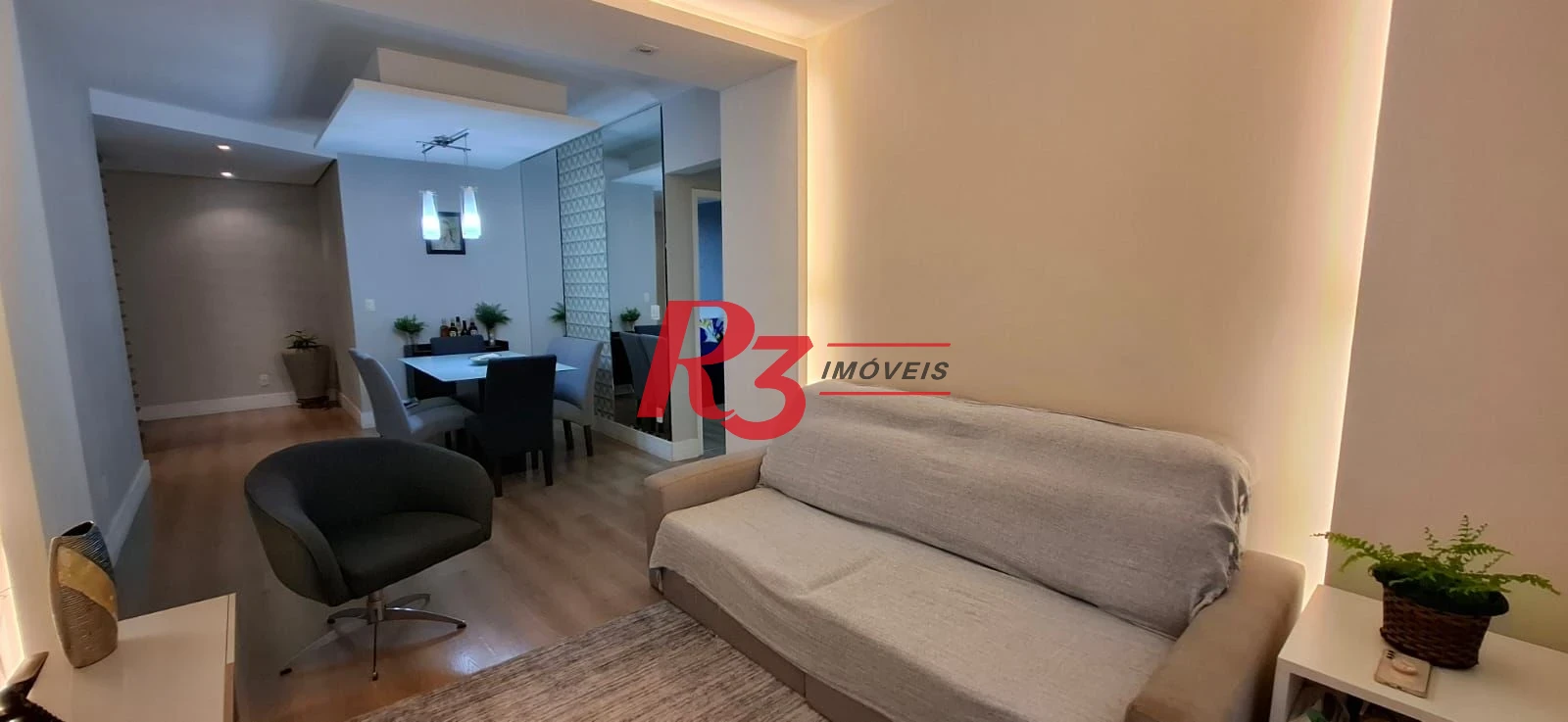Apartamento com 2 dormitórios à venda, 104 m² por R$ 692.000,00 - Marapé - Santos/SP