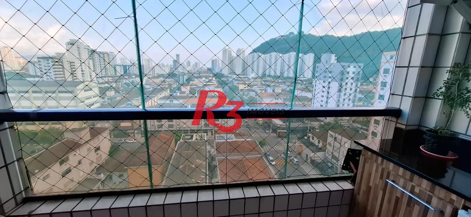 Apartamento com 2 dormitórios à venda, 104 m² por R$ 692.000,00 - Marapé - Santos/SP
