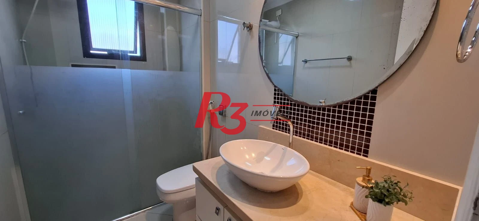Apartamento com 2 dormitórios à venda, 104 m² por R$ 692.000,00 - Marapé - Santos/SP
