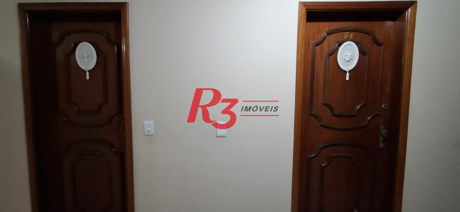 Apartamento com 2 dormitórios à venda, 104 m² por R$ 692.000,00 - Marapé - Santos/SP