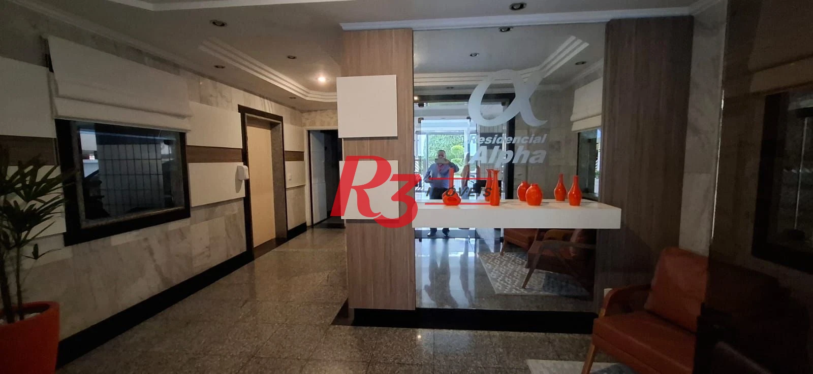 Apartamento com 2 dormitórios à venda, 104 m² por R$ 692.000,00 - Marapé - Santos/SP