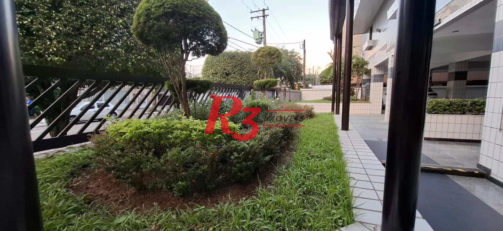 Apartamento com 2 dormitórios à venda, 104 m² por R$ 692.000,00 - Marapé - Santos/SP