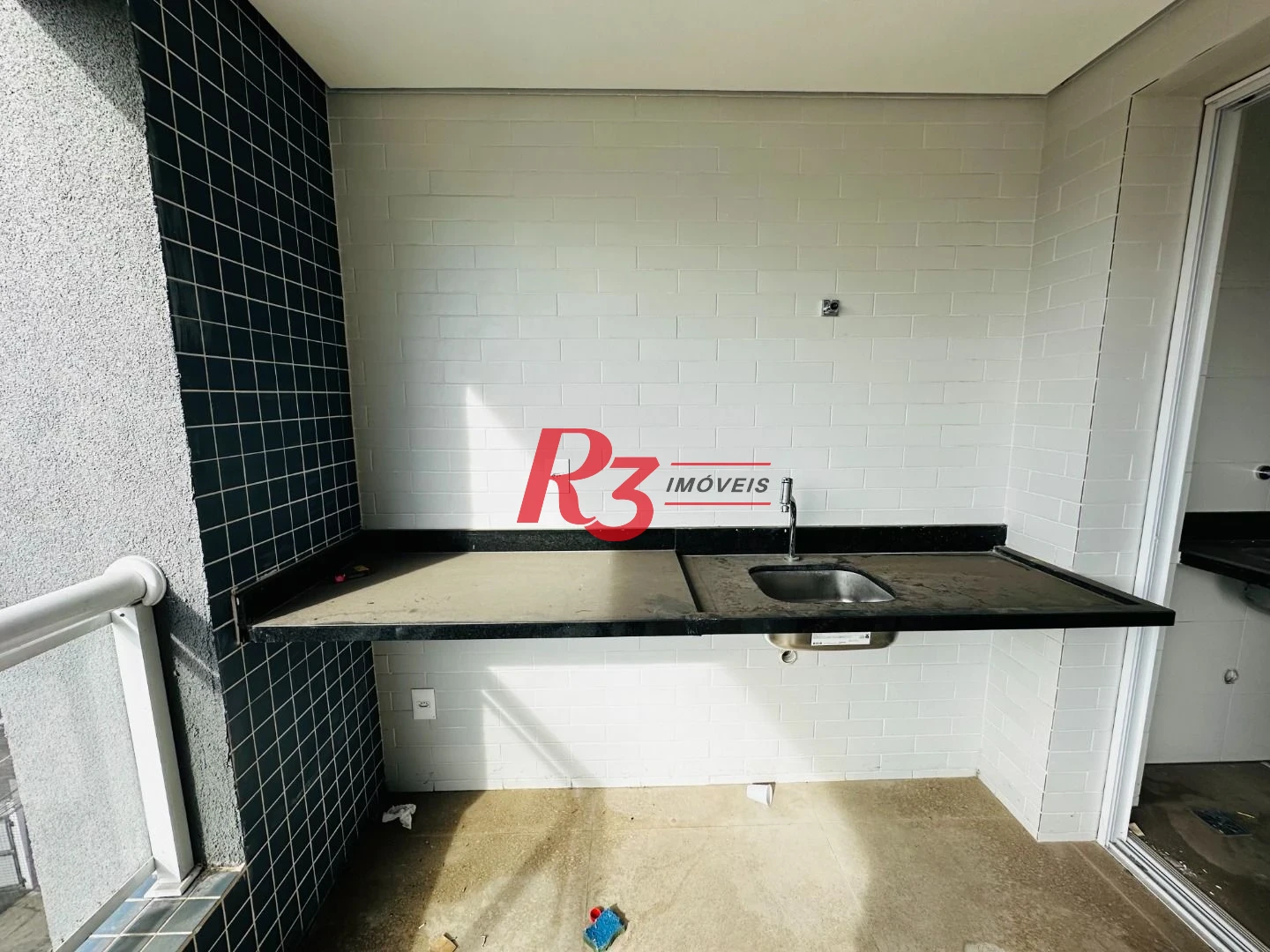 Apartamento, 60 m² - venda por R$ 900.000,00 ou aluguel por R$ 5.900,00/mês - Boqueirão - Santos/SP