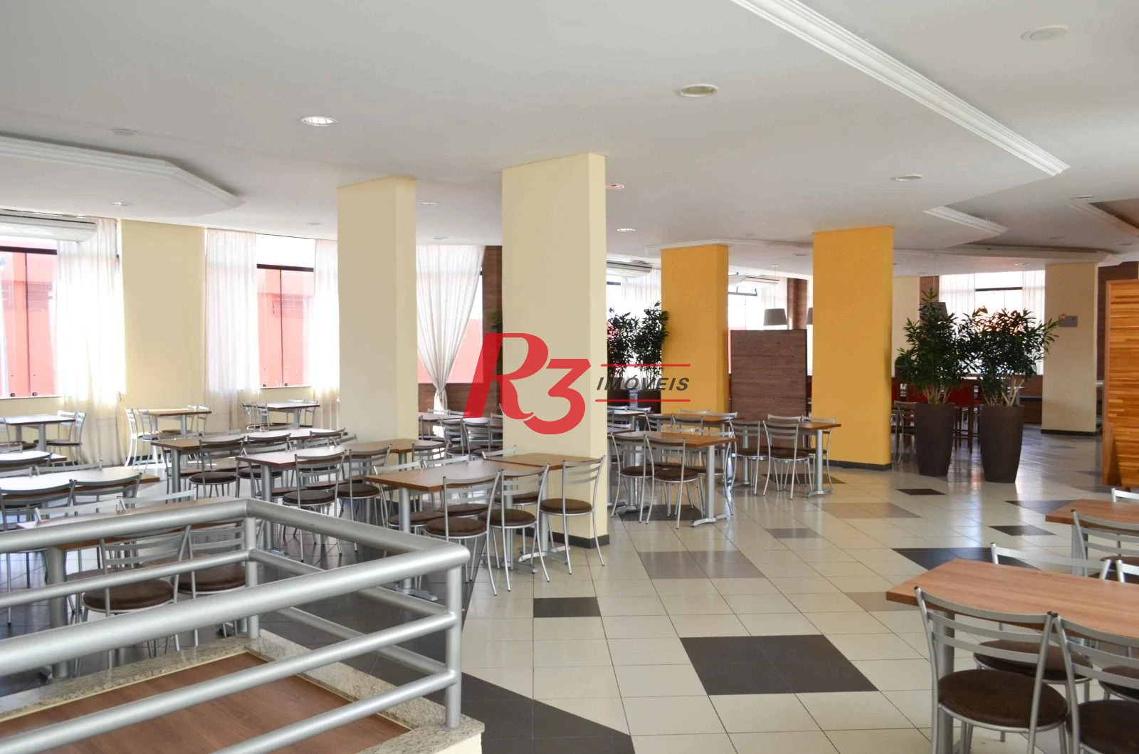 Loja para alugar, 1720 m² por R$ 45.000,00/mês - Itararé - São Vicente/SP