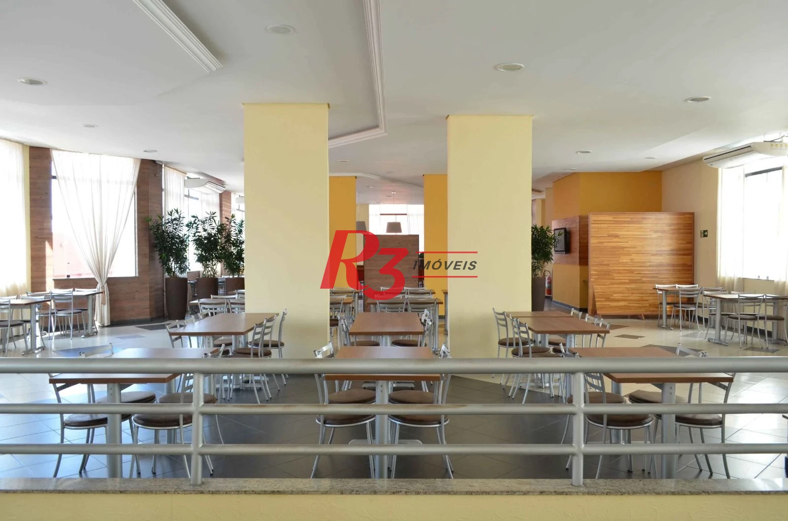 Loja para alugar, 1720 m² por R$ 45.000,00/mês - Itararé - São Vicente/SP