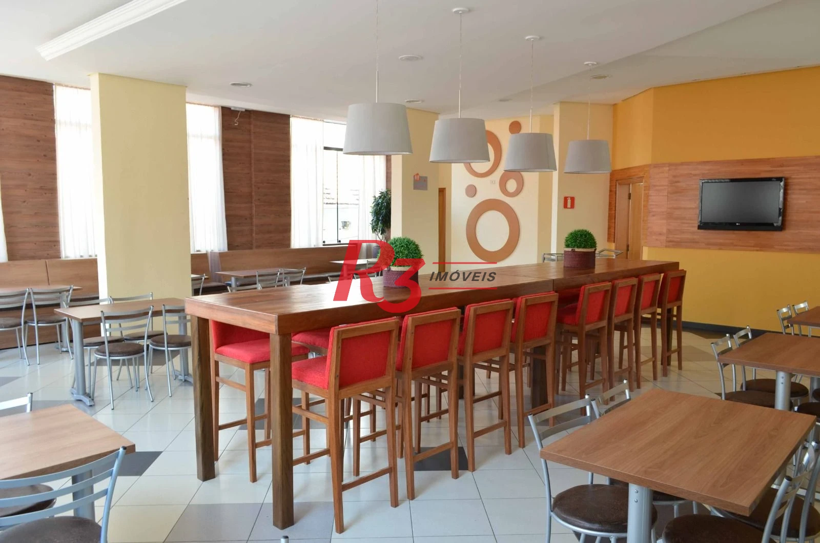 Loja para alugar, 1720 m² por R$ 45.000,00/mês - Itararé - São Vicente/SP