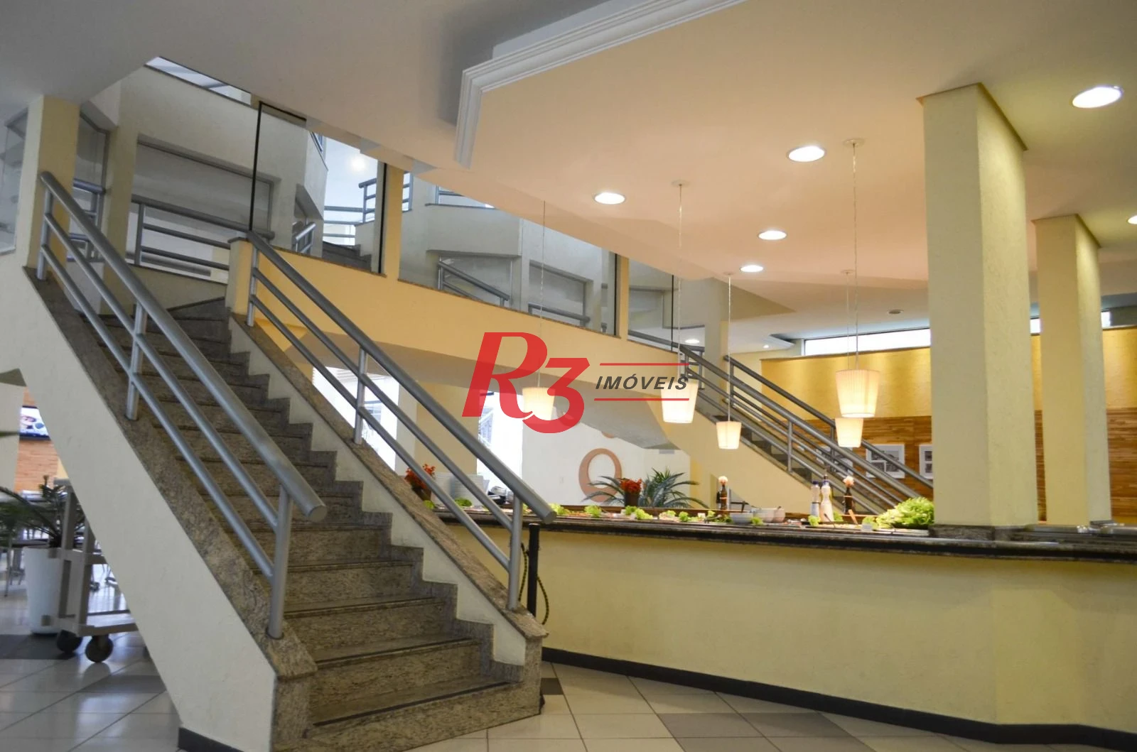 Loja para alugar, 1720 m² por R$ 45.000,00/mês - Itararé - São Vicente/SP