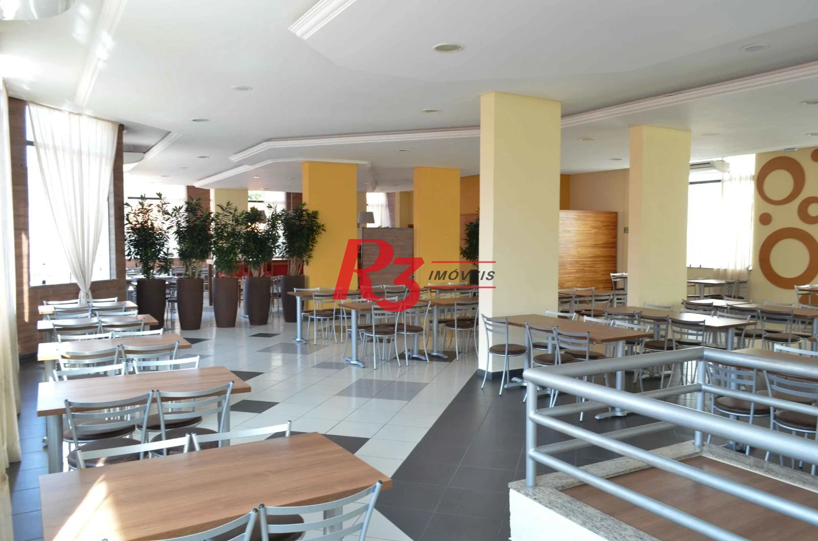 Loja para alugar, 1720 m² por R$ 45.000,00/mês - Itararé - São Vicente/SP